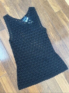 D&G Black Crochet V‑Neck Tank Top